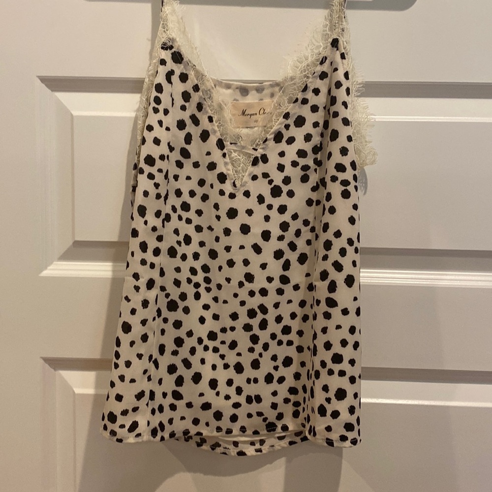 Morgan Claire top size small